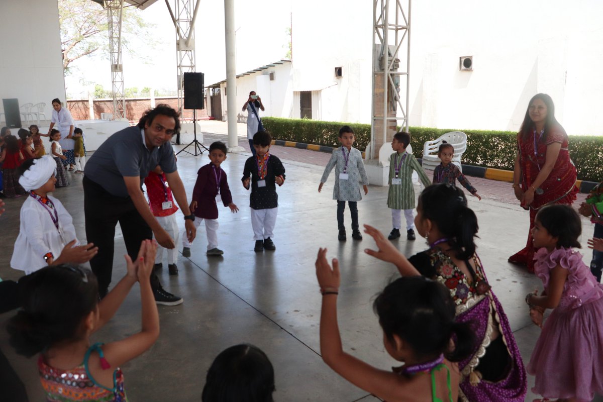 taptivalley's tweet photo. Gujarat Day Celebration - Pre Primary:

Gujarat Day at TVIS is a double celebration with garba activities and a Gujarati food fest. Students dance to lively beats, adorned in traditional attire, showcasing the state's vibrant culture. https://t.co/ZKTxC41daE
