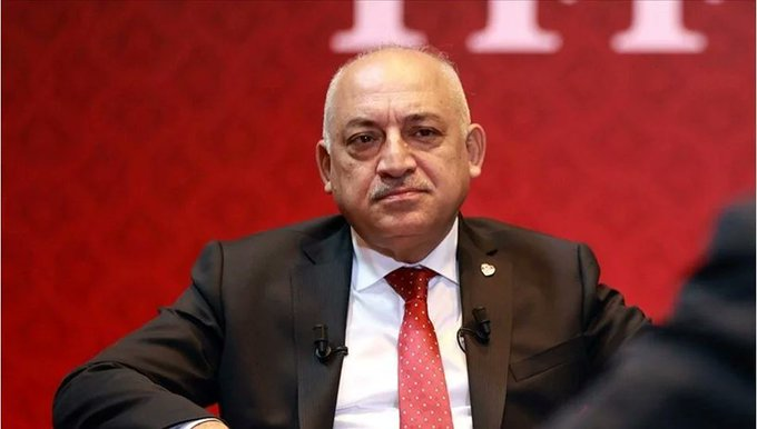 TFF Başkanı Mehmet Büyükekşi: 'Seçim öne alınırsa futbolcular, belki de hiç tanımadıkları birileriyle EURO 2024’e gidecek. 3-5 kişinin hırsı için bu işi riske atamayız. O sebeple 18 Temmuz'a kadar görevdeyiz.'