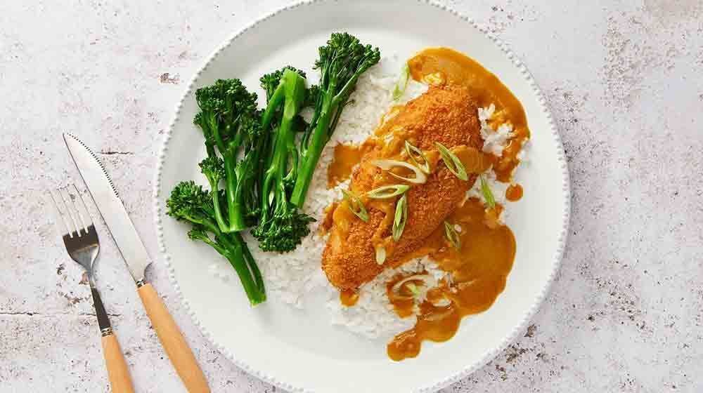 Katsu cod curry is a tasty take on a Japanese traditional favourite. The panko-crusted fish is delicious, crispy and easy to cook in the oven. buff.ly/3Rbh4R8 #Fishmonger #crouchend #muswellhill