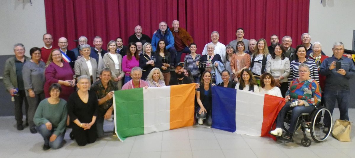 🇮🇪🇮🇪🇮🇪🇫🇷🇫🇷🇫🇷

Jumelage avec #Portarlington. 

Très heureux d’accueillir la délégation de nos amis irlandais !

Beau programme à suivre.