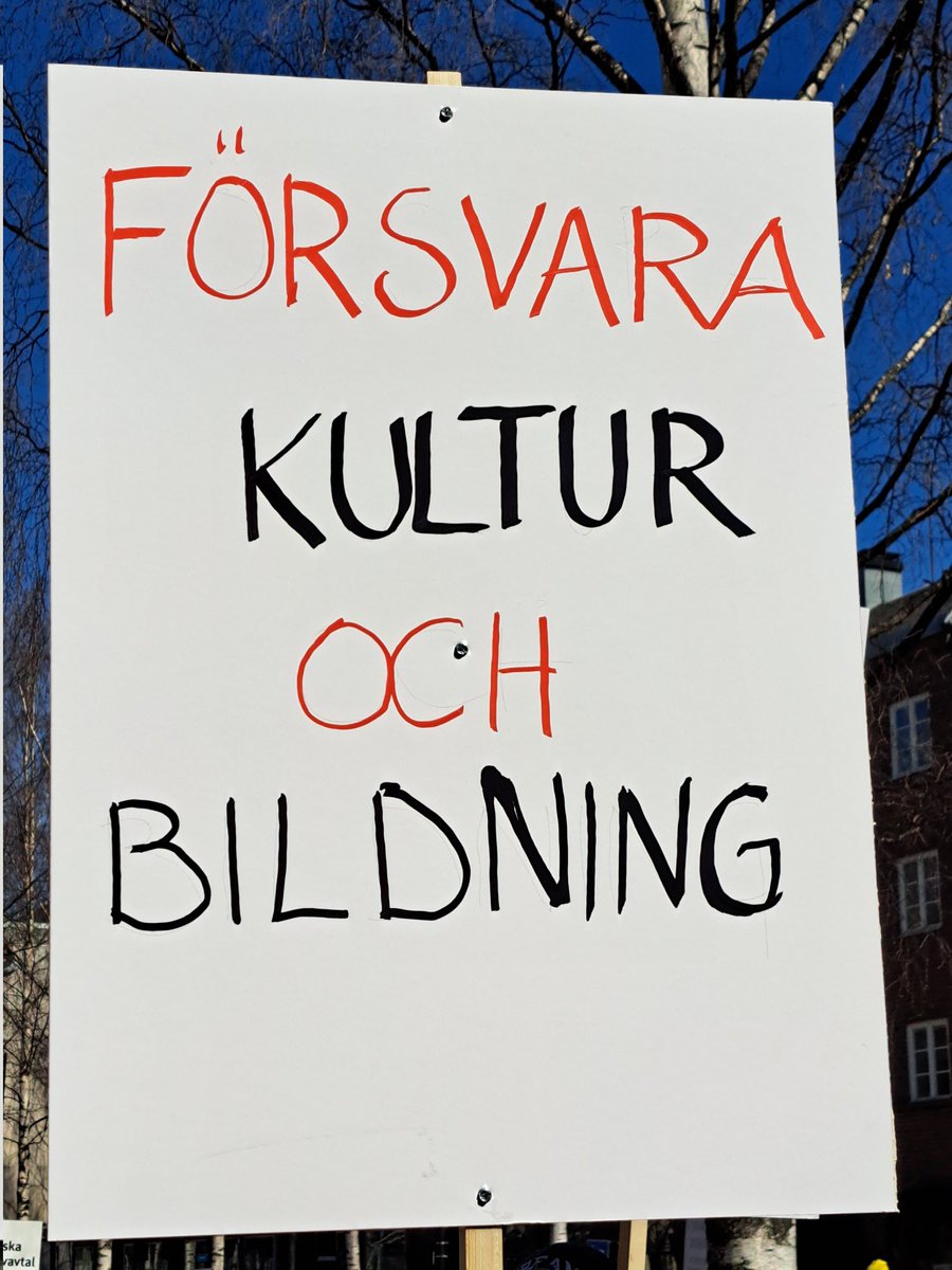 Mitt favoritplakat på dagens 1:a maj firande i Umeå.