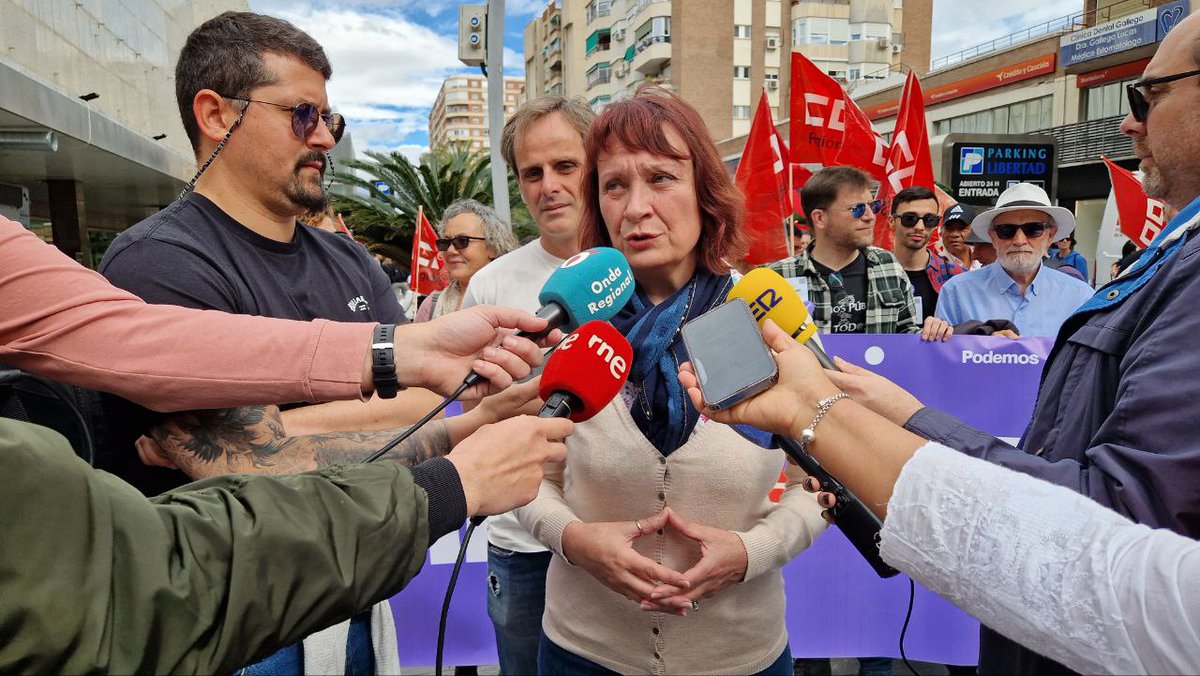 Este #1DeMayo la gente trabajadora no está para más campañas y golpes de efecto de Pedro Sánchez. La reforma laboral del PP solo fue abolida a medias. Toca recuperar los 45 días por despido injustificado, acabar con el despido justificado y también con el periodo de pruebas 👇