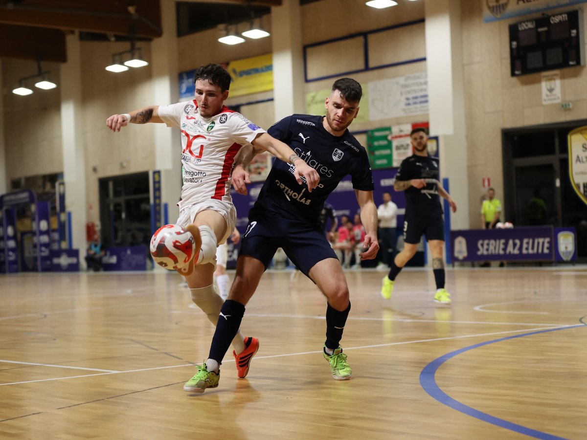 Road to Serie A: al via i playoff. Il programma del primo turno IL TABELLONE #futsal #SerieA2Elite #SerieAFutsal calcioa5live.com/?com=articolo&… #Calcioa5Live