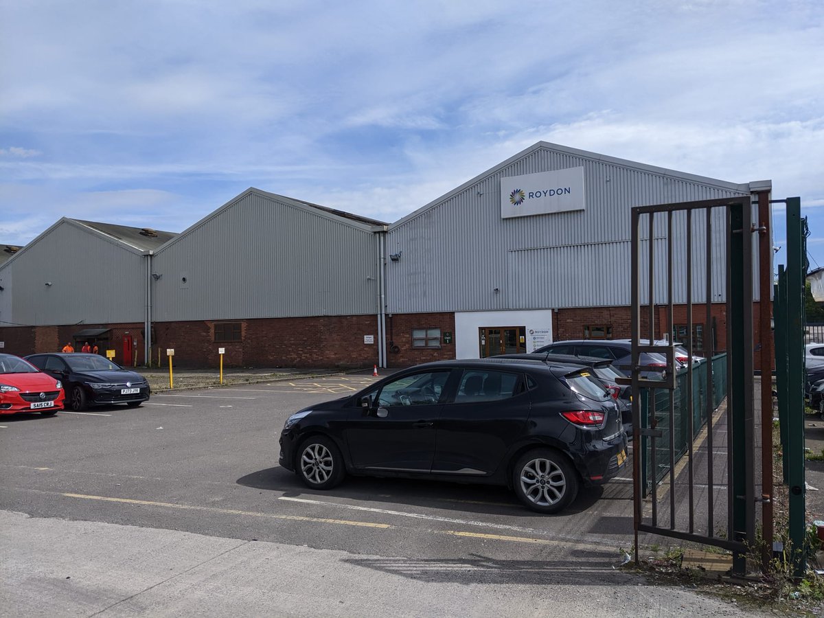 CladdingCoating's tweet photo. One of our teams have been making good progress on this project at Swinton this week. We’ve got some good weather to help us complete the wall coating on this unit.

#claddingcoating #wallcoating #commercialpainting #onsitespraying https://t.co/scFGII9QW0