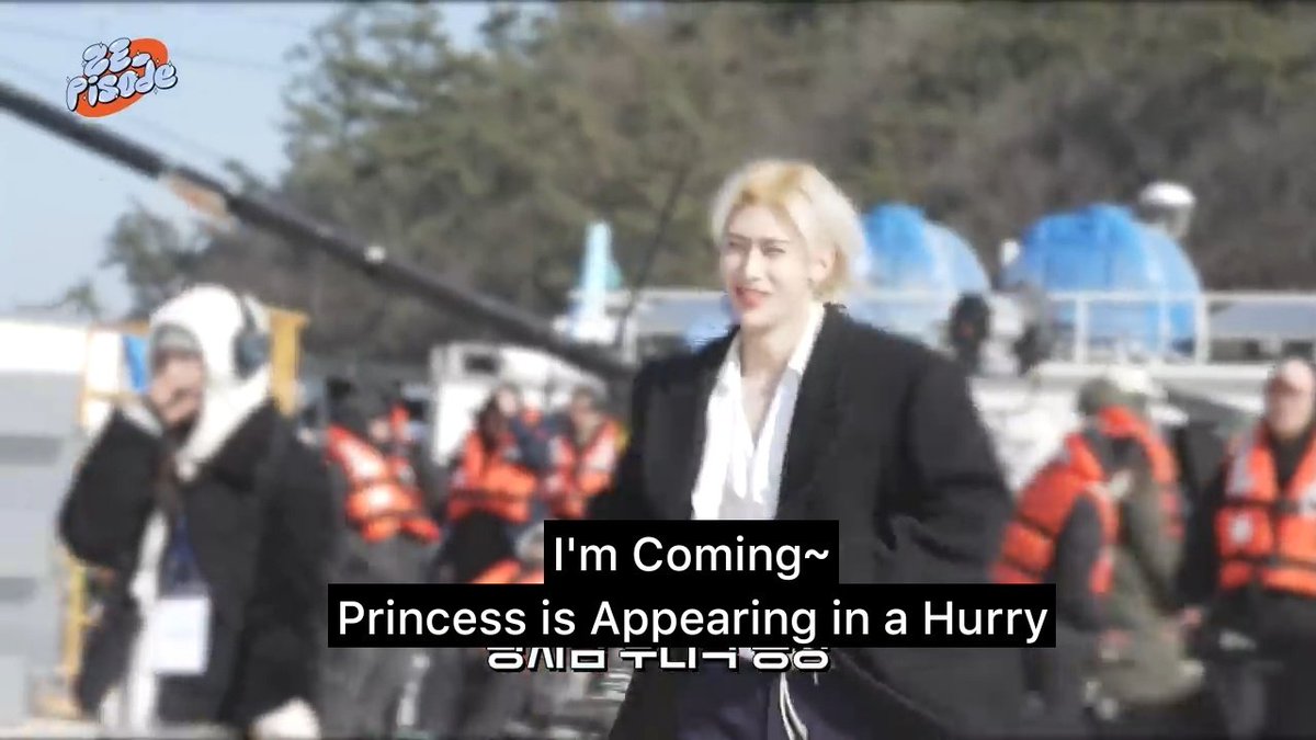 first kitten, and now translating 왕자 into princess on purpose? i know what you are, editor nim ....