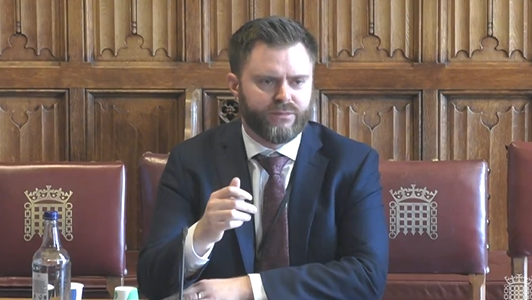 Very much enjoyed speaking the Lords Science & Technology committee yesterday with @david_joffe, although watching back I moved my hands so much it looks like I was encouraging the Lords to guess which cup the energy system was under. Here's a brief summary of what I said. /1