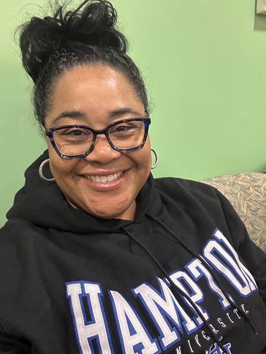 Happy #NationalDecisionDay! Hoping to see a lot of future #Hamptonians today from the ⁦@BaltCoPS⁩ Class of 2024. 💙🤍 Congratulations to all for the decisions you’ve made for #SuccessAfterBCPS! ⁦@_HamptonU⁩ #Quintessence