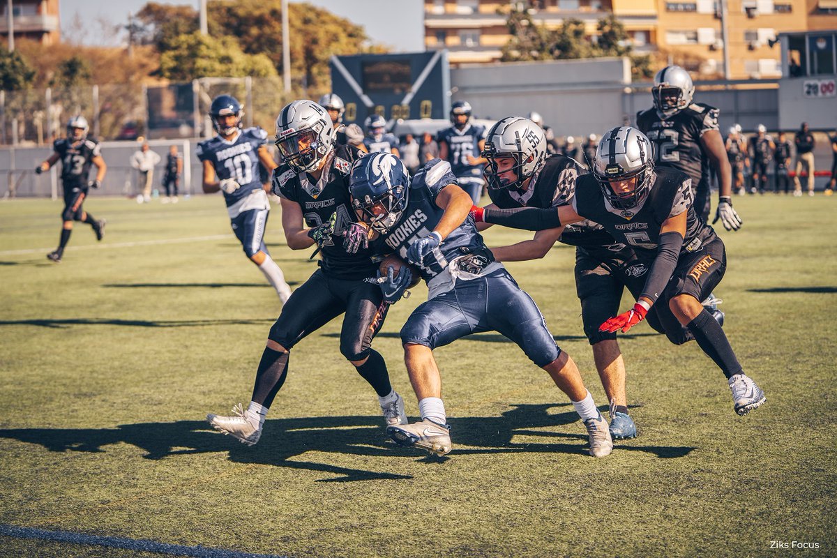 FCFAtwi's tweet image. 🚨🚨 GAME WEEK 🚨🚨
🏆 Acaba la fase regular de la LCFA Júnior!! 
🔜 I a més, en joc les Lligues Femenina, Infantil i Benjamí de #FutbolFlag!!

✅ J5 #LCFAJúnior
✅ Final #LCFF Fem. 
✅ J5 #LCFFS15
✅ J4 #LCFFS11

📲 fcfa.cat/la-lcfa-junior…

#FCFA #futbolamericà #flagfootball