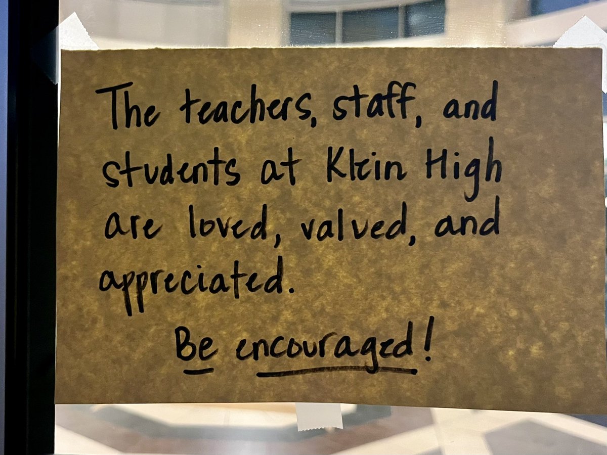 This sweetness was on our front door this a.m. What a lovely community we serve. 💛💙 @KleinHigh