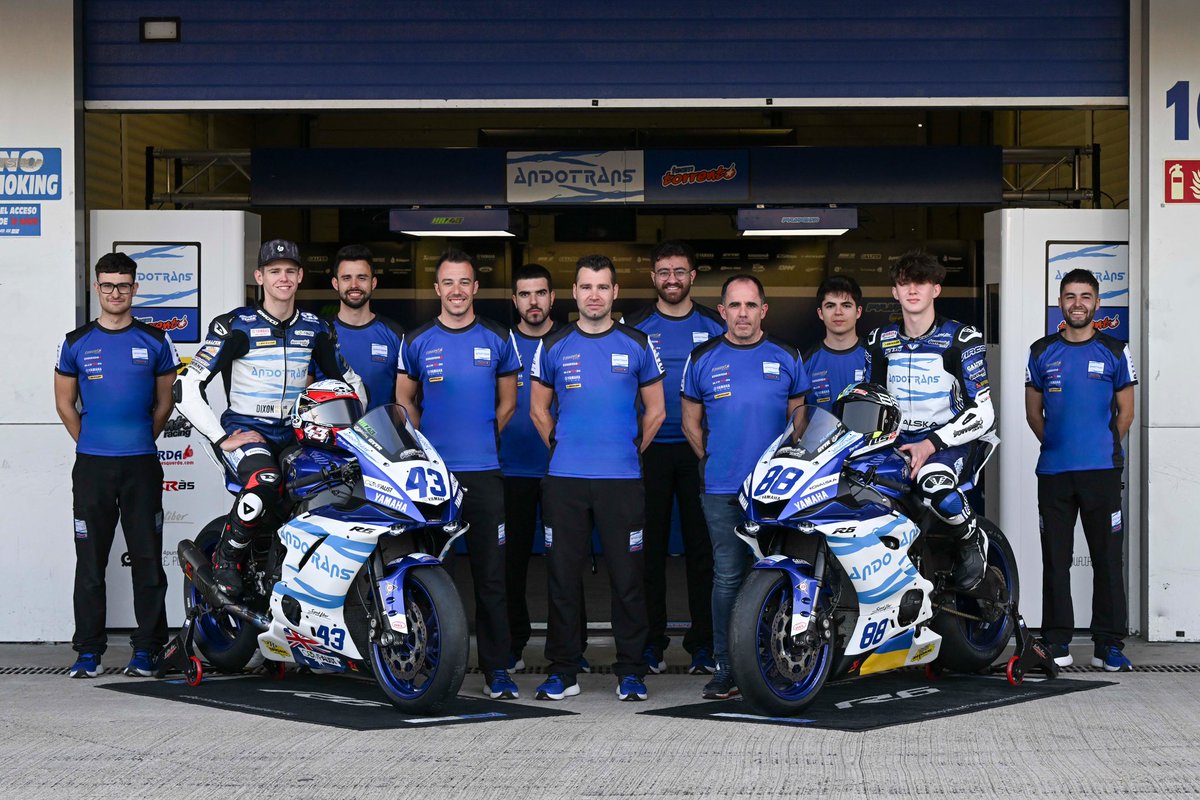 ¡Hoy va por nuestro staff! 😎 Su dedicación y esfuerzo contribuyen a que el equipo siga creciendo cada temporada. 💪🏼 ¡Gracias!

#DíadelTrabajador #Andotrans #TeamTorrento #TorrentoRacing #YamahaR6 #ESBK