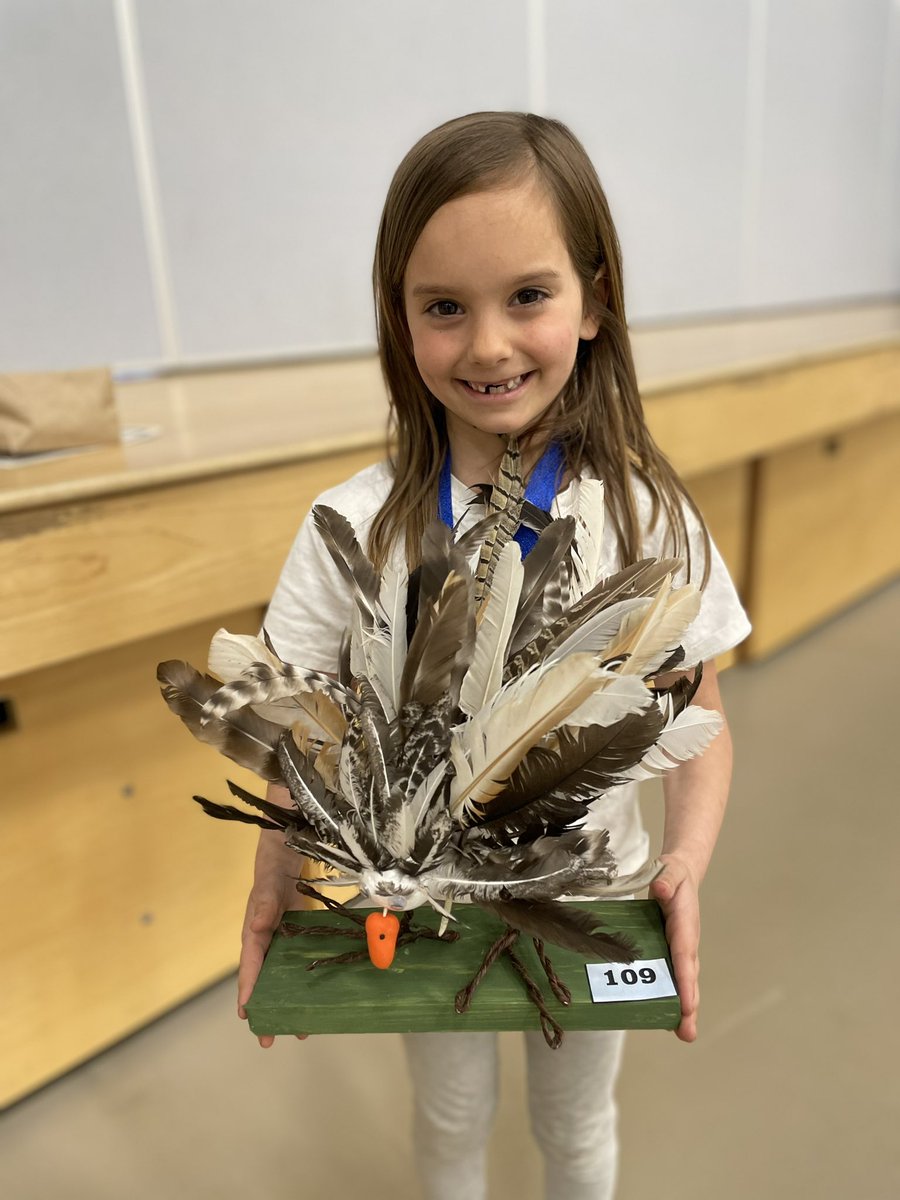 We celebrated all of our participants at the WK Family of Schools Art Fair at our school assembly. Pictured, is Carver, who built this beautiful chicken and won 1st place! Congratulations to all the participants! @AVRCE_NS