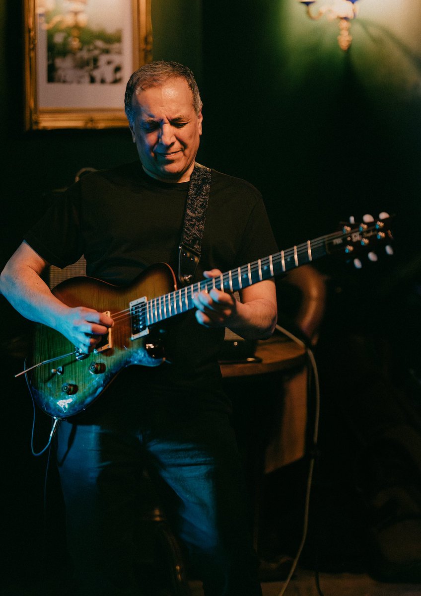 Don’t forget! Mo Nazam & Friends 🎸 will be celebrating the Early May Bank Holiday with live music 🥁 Friday from 8pm until late

Free entry

📸 @ShakeThatCamera

#pub #princeofwalespub #molesey #hamptoncourt #london #surrey  #hamptoncourtvillage #livemusic #gig #may #bankholiday