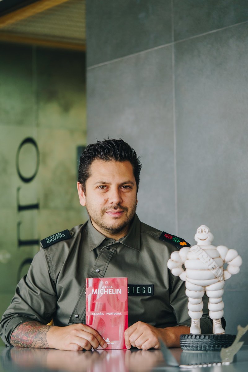 IconicEco's tweet photo. Diego Gallegos y Sollo: un viaje culinario sostenible hacia la estrella Michelin verde
🌿Conoce la cocina sostenible de Diego Gallegos aqui:
 https://t.co/50BCrFcdTU
#chef #cocinaeapañola #marcaespaña #cocinero #restaurante #hosteleria #españa #malaga #sostenible #huerta #fruta https://t.co/jtLvR8Iu7F