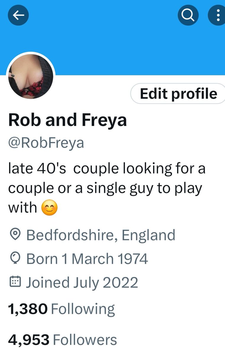 Its with great sadness that  unfortunately we have to change our profile ...
As of today we are both now not late 40's as I've turned 50 today .
This is quite depressing,  so if anyone wants to show me there boobs that would cheer me up no end 😁