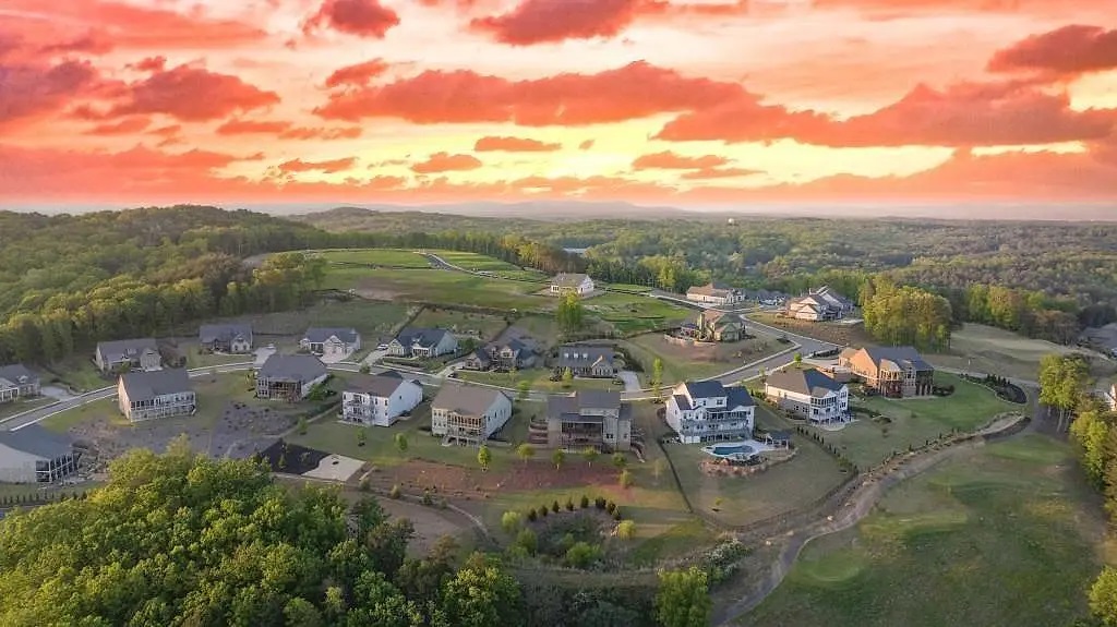 Enjoy The Sunsets of Your Life in a New Home at Horizon at Laurel Canyon - Canton
pmcommunities.com/bgg6 #sunsets #golfcommunity #homesforsale #newhomes #newconstruction #horizonatlaurel #patrickmalloy