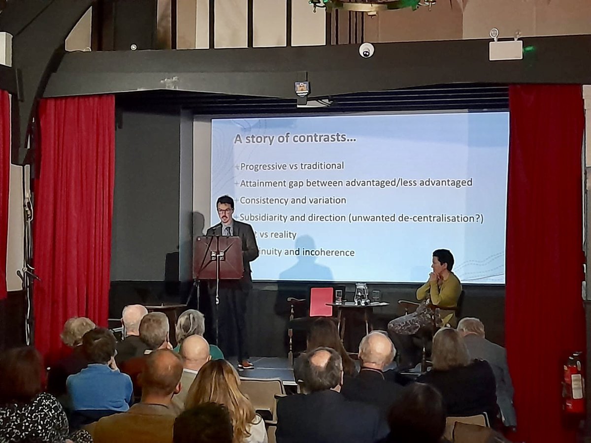 real honour to present to members of @cymmrodorion recently, at the wonderful @LondonWelshCCLL. a really knowledgeable crowd, great to see such interest in welsh ed. a version of my talk - education in wales: a story of contrasts - will appear in a future edition of transactions