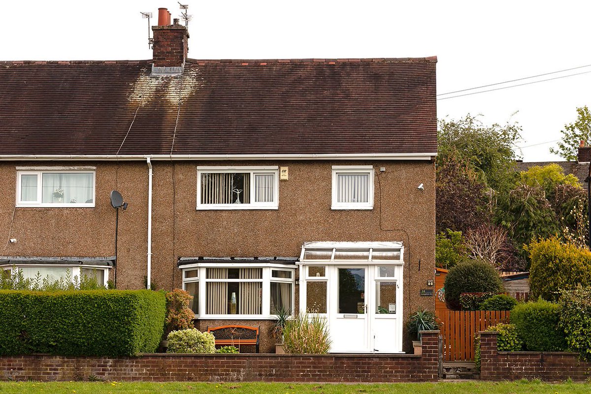 PendleHillProps's tweet image. 👀SneakPreview👀 Coming Soon #ForSale #3Bed #greatvalue 

 ✏️For more info Register now for our new Heads Up Property Alerts on link below ⬇️ 

…dlehillproperties.web.lifesycle.co.uk/properties/reg…

#pendle #ribblevalley #hyndburn #eastlancashire #lancashire #burnley #longridge #preston