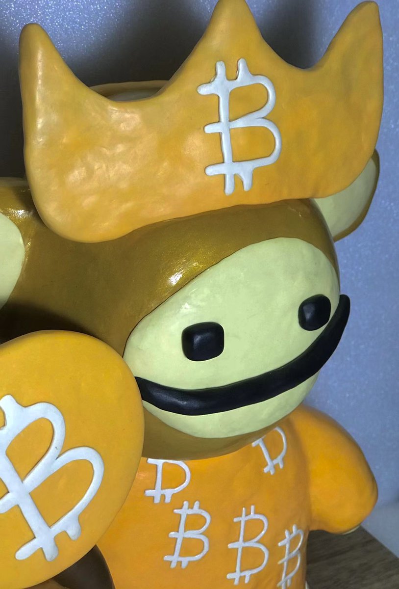 CLAY PUPPET STATUE GIVEAWAY🎁 

What an absolutely beautiful work by @ClayDevilKing makes my day every time I look at this🌍
Nothing screams CULTURE as loud as a Clay Puppet made with Clay ☮️

To win:
🟧Follow @ClayDevilKing <a href="/CLUBMARSLLC/">CLUB MARS GROUP</a> <a href="/AK_creations_/">AKcreations</a> 
🟧Like, RT
🟧Join Discord
