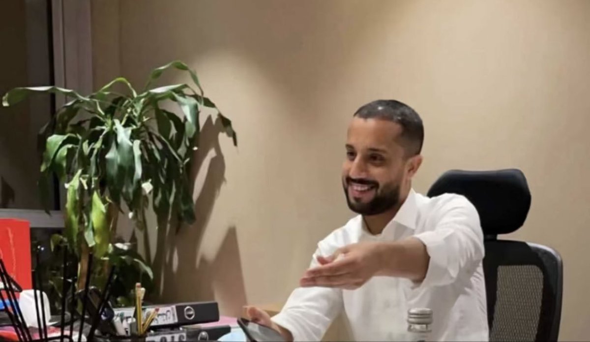 انتهينا اليوم من مشروع كان من المفروض المشرف عليه عبدالله  

حلو شعور الانجاز انك تكمل اللي بدأ فيه و تنتهي منه 

عبودي اخوي و صديقي و حبيبي جعل ربي يغفر لك ويرحمك ❤️

#عبدالله_بن_سلمان_بن_إبراهيم_الملحم