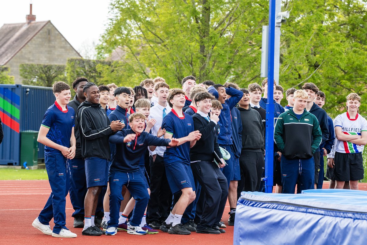 Throwback to House Athletics in the sun last week! 🎽☀️ Well done to everyone involved ☺️