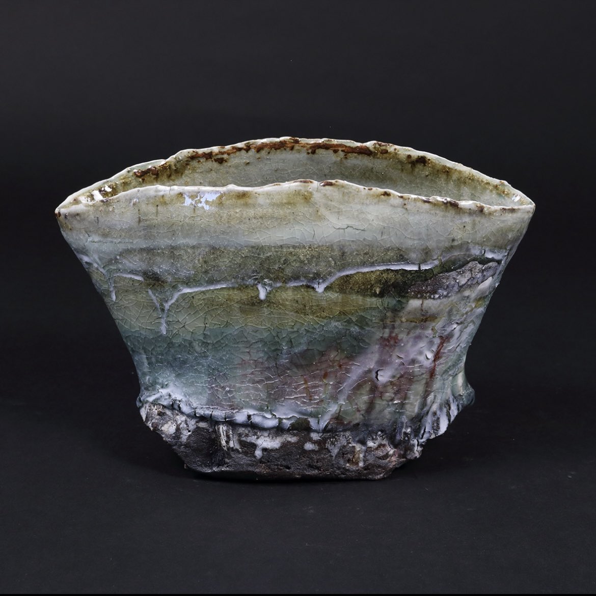 SOLD! Margaret Curtis ‘Squeeze Bowl’ #margaretcurtis #squeezebowl #squeezebowls #blackmoregallery #lymm #cheshire #ceramic #ceramics #pottery #sudiopottery #celadon