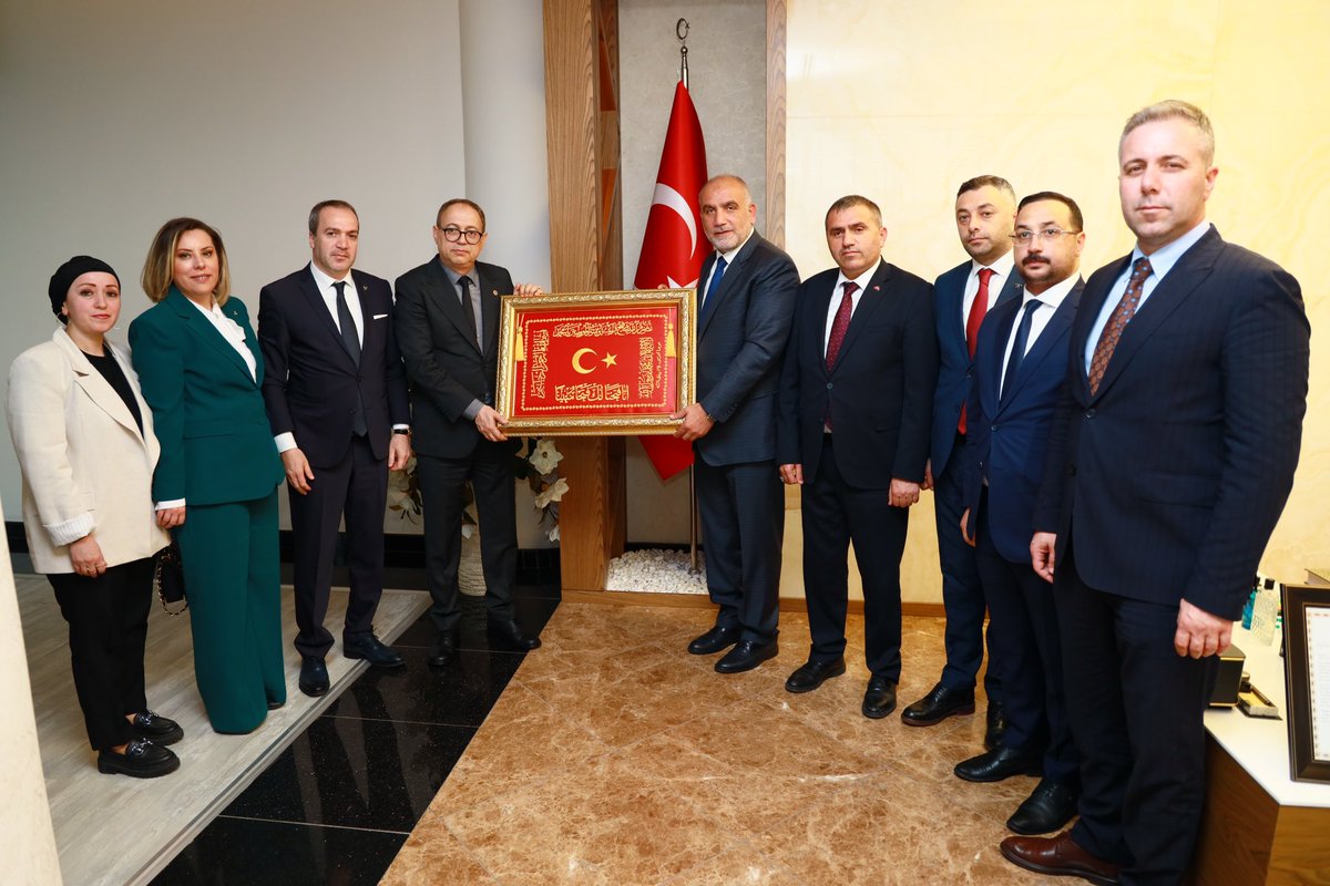 Canik Belediye Başkanı Sn. İbrahim Sandıkçı’yı makamında ziyaret ettik. Misafirperverliklerinden ötürü teşekkürlerimi sunuyor, çalışmalarında kolaylıklar diliyorum.