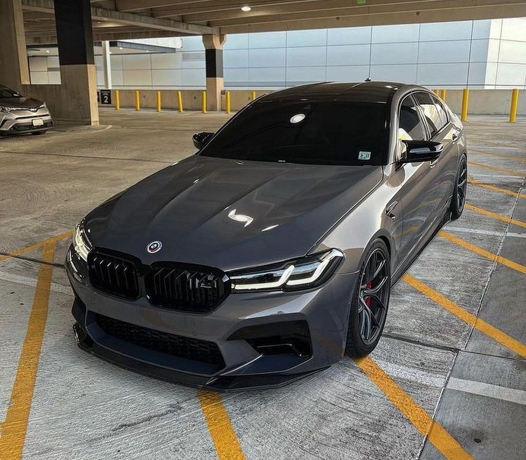BMW M5 Competition 🦈