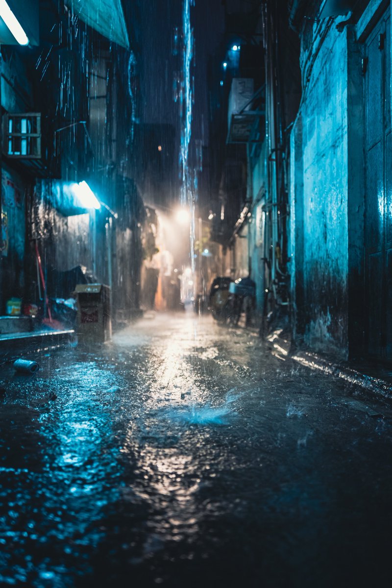 Rain night TKW #hongkong #discoverhongkong #rain #ファインダー越しの私の世界 #香港 #宗次郎 #LeicaQ