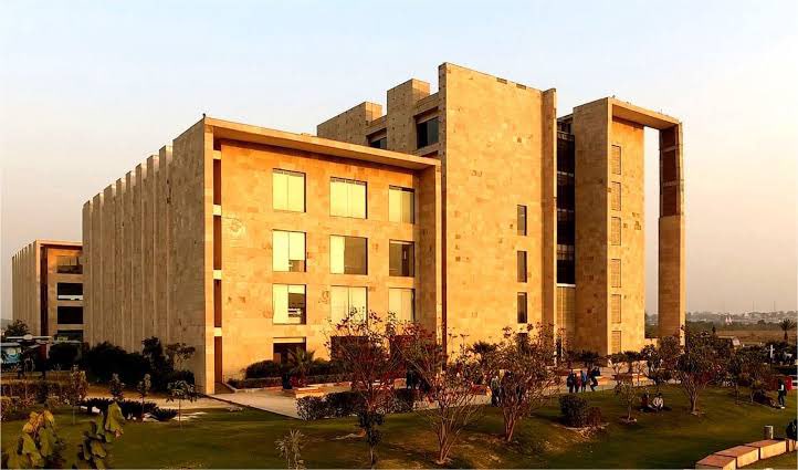 scribe_prashant's tweet photo. First images of WhatsApp university’s sprawling campus in NCR! https://t.co/aBaCPlTrV7