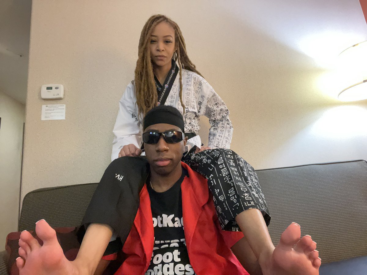 FootKage Always Pleased His Goddess tweet media