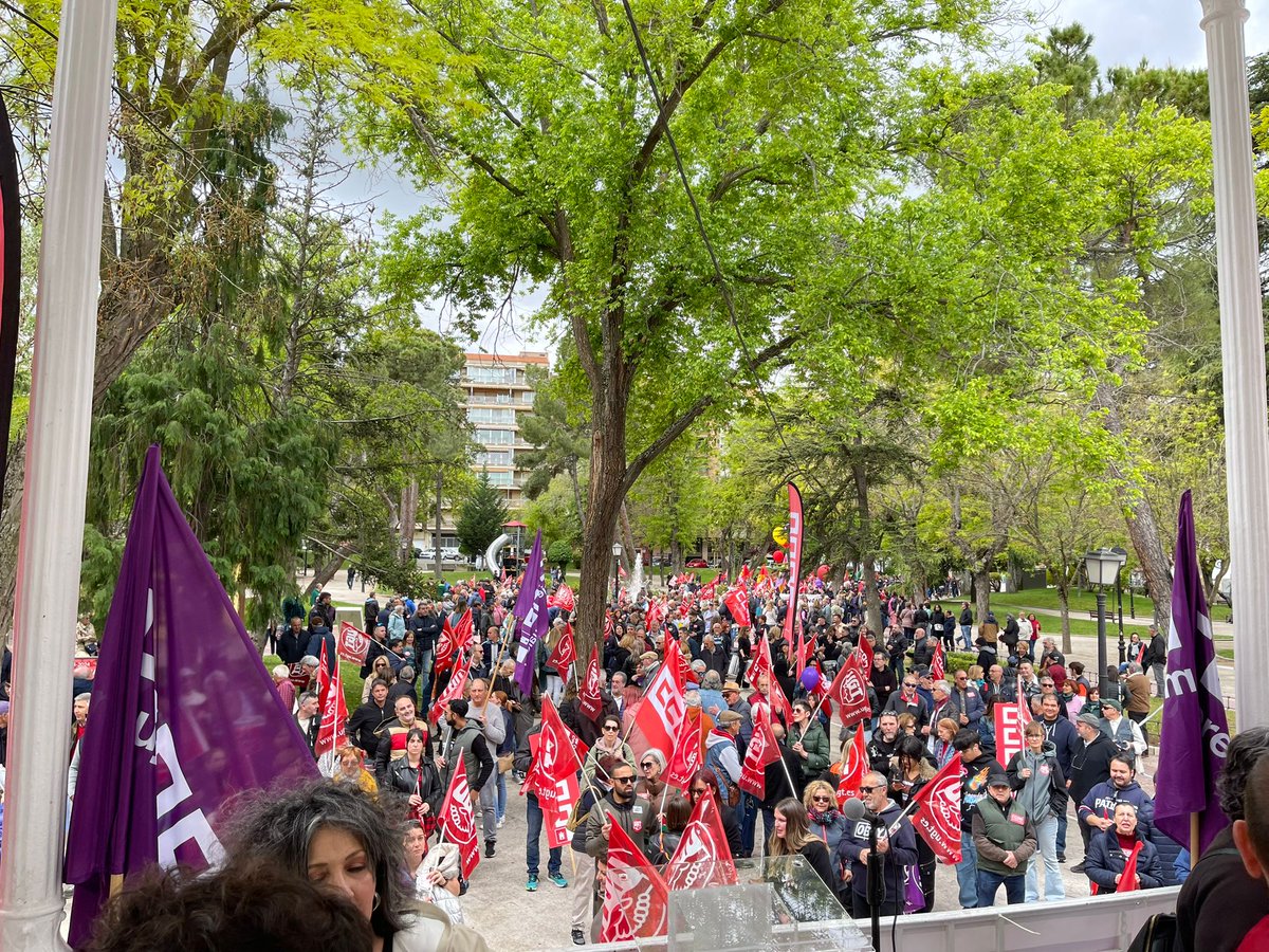 📷 Termina la manifestación de #Guadalajara con la intervención de los dirigentes provinciales de CCOO y UGT Interviene el secretario general de CCOO Guadalajara @JaviMorales87