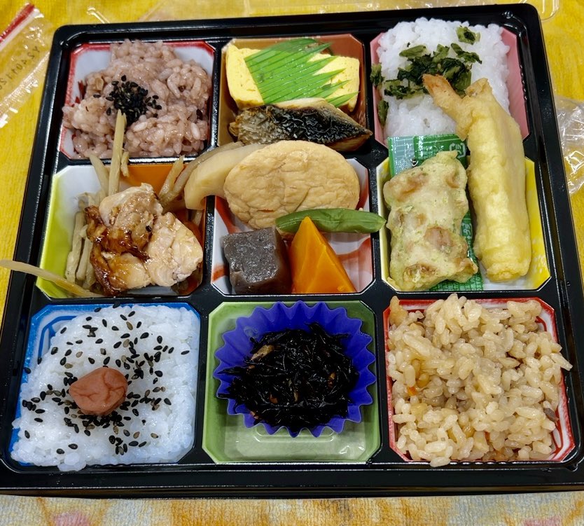 松花堂弁当(*´ч ` *)ｳﾏｶｯﾀ
 #今日のお弁当 
 #お弁当
 #お昼ご飯