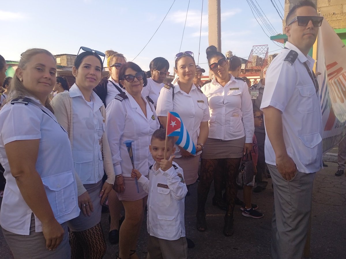 La #AduanaCiegodeAvila presente en el desfile del #1Mayo Día Internacional de los Trabajadores