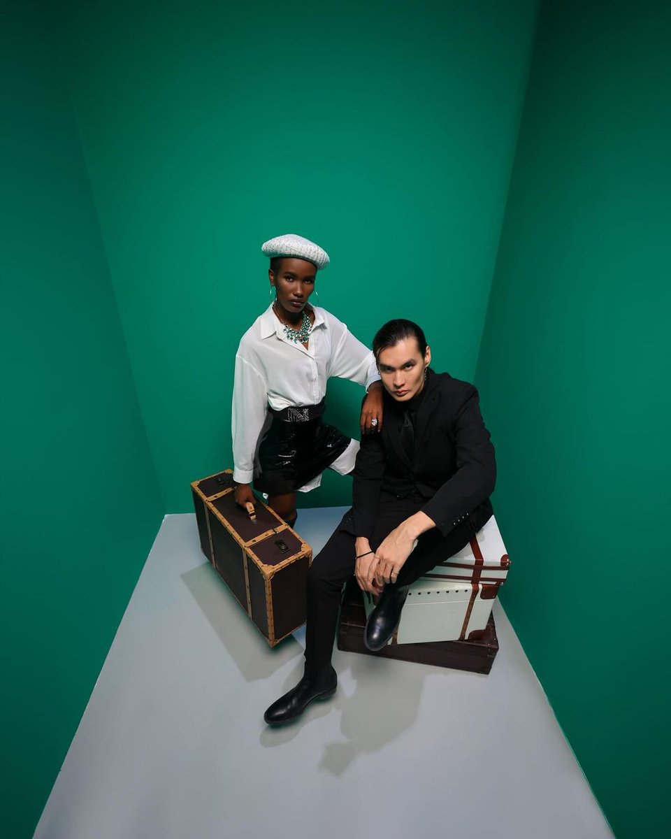 Capturing the captivating allure against a verdant backdrop. 

Presenting the final moments from our stunning green wall Model photoshoot.

Call 055 157 1804 to book your shoot.

Follow for more: instagram.com/mahmoud.gad.ph…

#modelling #boxshoot #creativeshoot #prophotography