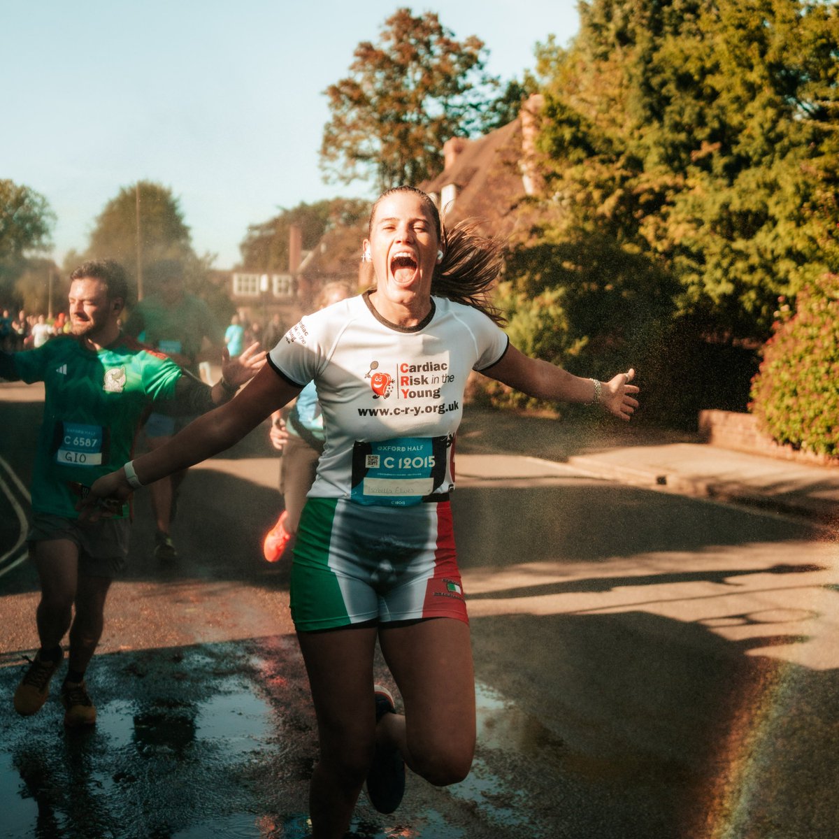 PSA: T-5 DAYS UNTIL THE PRICE RISES 🚀

Tell your pals and get your entries secured before 23:59 7 May - you won't regret it 🤝 letsdothis.com/gb/e/oxford-ha…