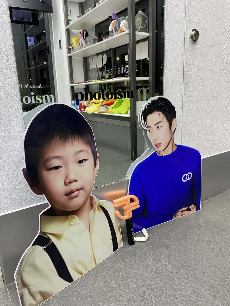 harranicks's tweet photo. Itβs #JayParkDay @JAYBUMAOM for PH Jwalkerz π§‘ https://t.co/Mo9WOe8s2s