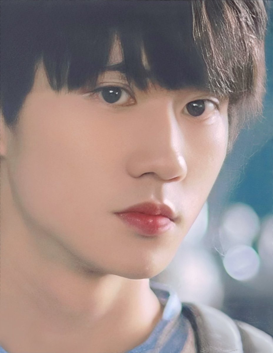 Fall in love with you 🥹💙🤍

His eyes really beautiful like a star 💕

#陳艾CP #姜典 #陳柏文 
#KisekiDearToMe

#LouisChiang #JiangDian