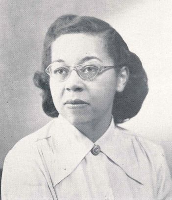 Born #OnThisDay in 1919, Jane Hinton became one of the first African-American women to earn a Doctor of Veterinary Medicine degree. She helped develop the Mueller–Hinton agar, a culture medium widely used for testing bacterial susceptibility to antibiotics. #WomenInScience
