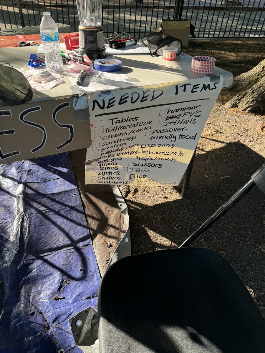 Stopped by the encampment at Hopkins this morning to drop off some coffee , show my support and tell brave young people I hope they win and I hope they stay safe They need ice, coolers and folding chairs You can Venmo at hopkinsjusticecollective