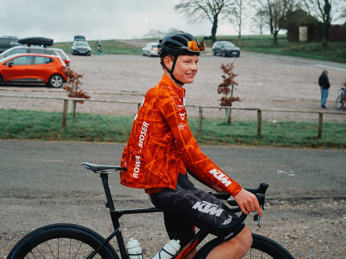 'I’d been warned about Nat Bs. I was told how different the style of racing would be to what I’d spent the previous month doing' Mattie Dodd shares his first experience of a National B road race and a not so egg-cellent adventure... thebritishcontinental.co.uk/2024/05/01/mat… 📸 @ianwrightson