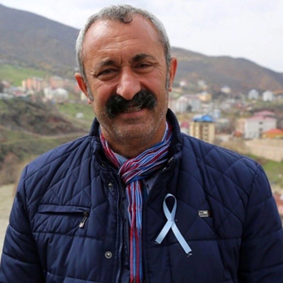 Fatih Mehmet Maçoğlu, 67.5 milyon TL borçla aldığı Tunceli Belediyesi'ni 230 milyon TL borçla devretti. (RHA)
#sondakikahaber