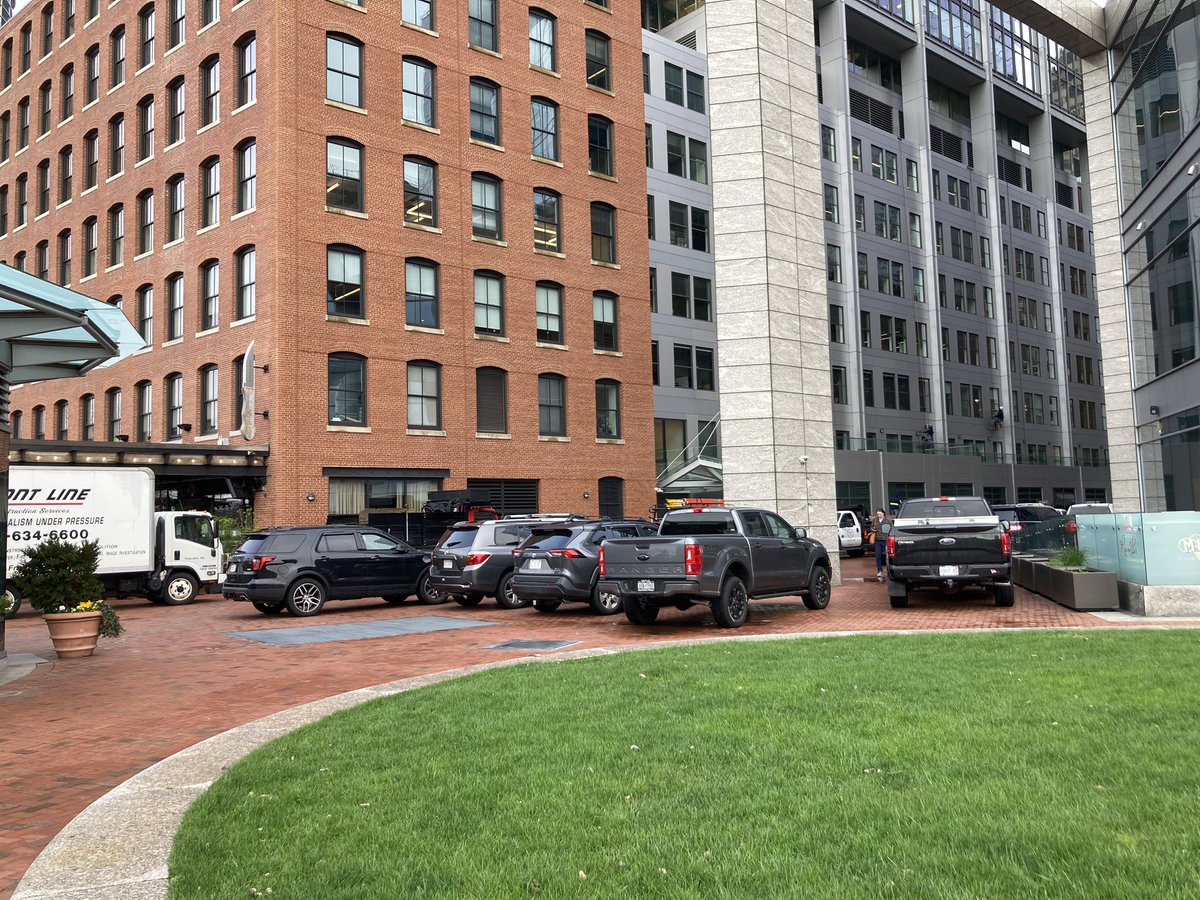 .@MassDEP when did the CH91 public access walkways along Atlantic Wharf become available for parking 😳