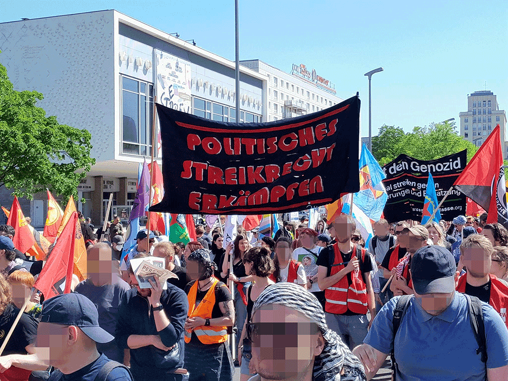Klassenkampf_B's tweet photo. Beim klassenkämpferischen Block auf der DGB-Demo wurde sich am #1Mai für einen Waffenstillstand &amp; gegen Waffenlieferungen ausgesprochen. Solidarität mit den palästinensischen Gewerkschaften &amp; ihrem Kampf gegen Krieg &amp; Besatzung! Hoch die internationale Solidarität! #b0105 https://t.co/MtUrTUWJqf