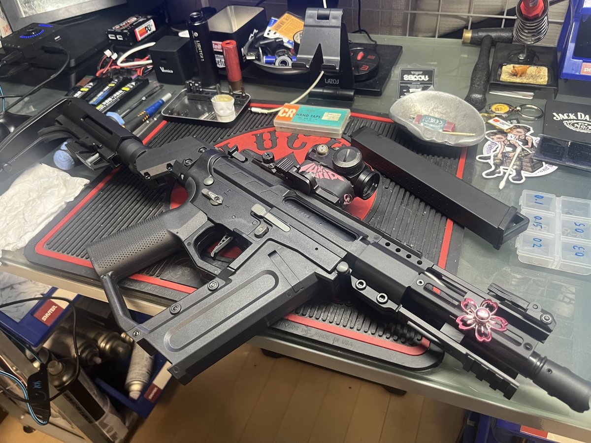 C.A.T. Versatile-5s Valorのカスタムオーダーをいただきました。今回