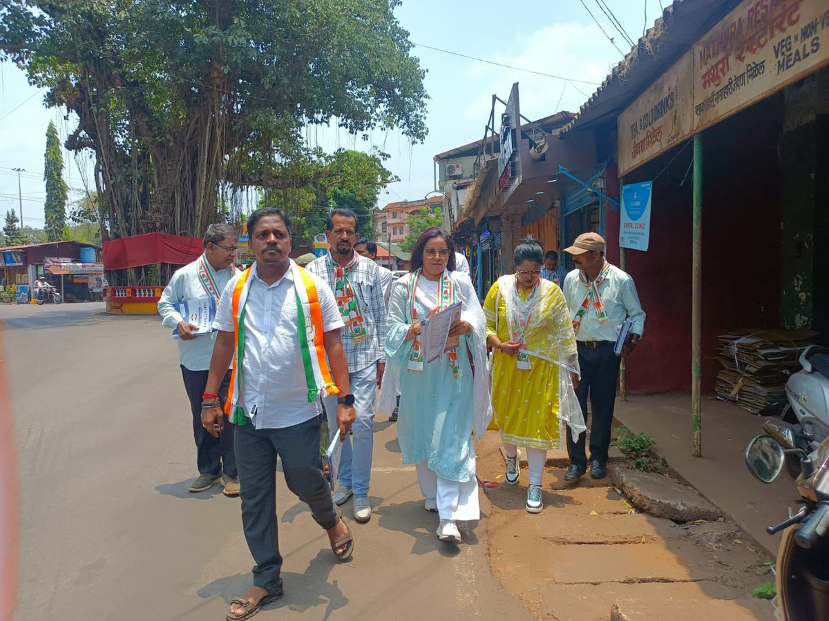 Honored to campaign alongside Tarannum Khan, National Coordinator of the Minority department AICC, Incharge of Goa. Together, we champion the rights and aspirations of every community in Bicholim.
