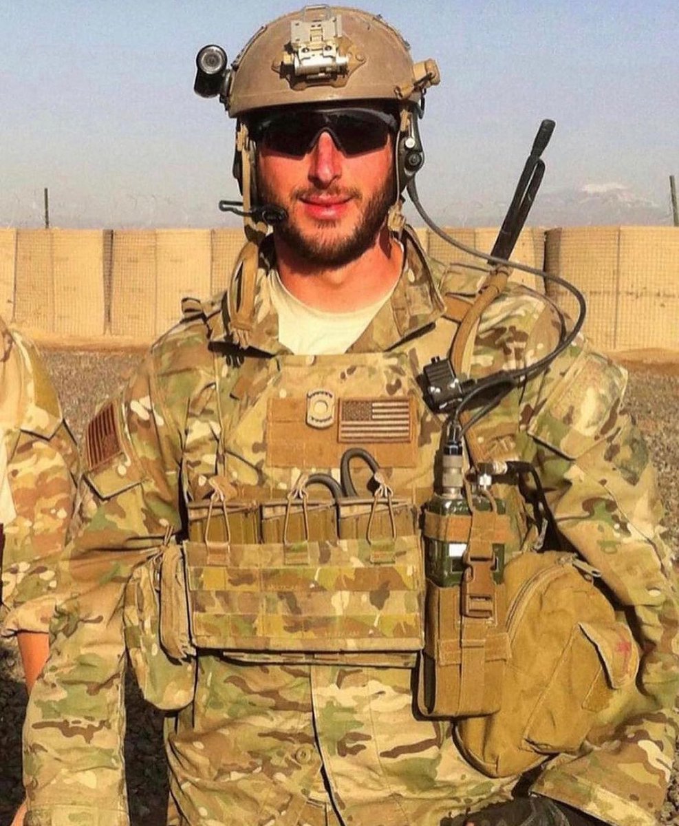 op_hawkeye's tweet photo. 5.1.2013 | SSG Michael Simpson 🇺🇸

#OpHawkeyeRemembers #MichaelSimpson #3rdInfantryRegiment #TheOldGuard #1stSFG #BronzeStar #PurpleHeart
#DeOppressoLiber

🔗 https://t.co/uuJapqKQ7p
📜 https://t.co/Je3CXs3Ak6
📜 https://t.co/DX06jwbkWG
🖼️ https://t.co/Q6dPWCS1ZO https://t.co/b3j7TJarq2
