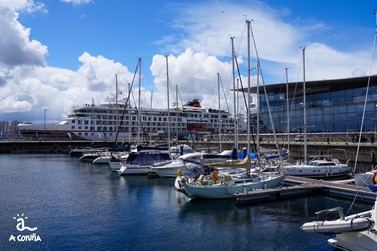 ⛴️ El Hanseatic Inspiration, con unas 200 personas, hace parada en A Coruña este miércoles. Les deseamos la mejor jornada posible en la ciudad 🙌🏻

#VisitCoruna #CulturadeVivir