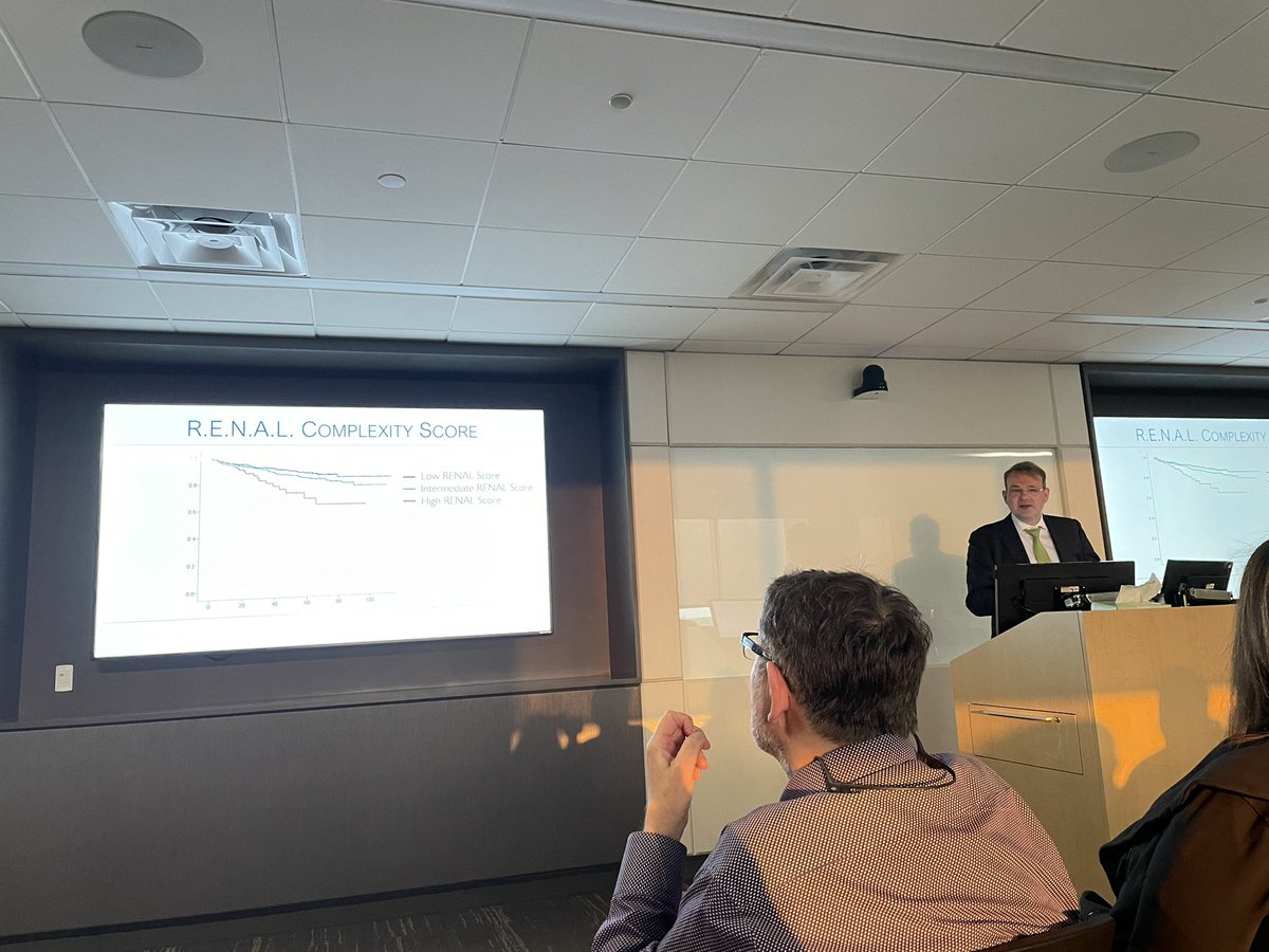 Welcome @MichaelStaehler to @UTSWUrology @utswcancer! Gives a thoughtful discussion on adjuvant risk stratification for #kidneycancer at urology grand rounds. @KidneyCancer @kcCURE @kidneycan