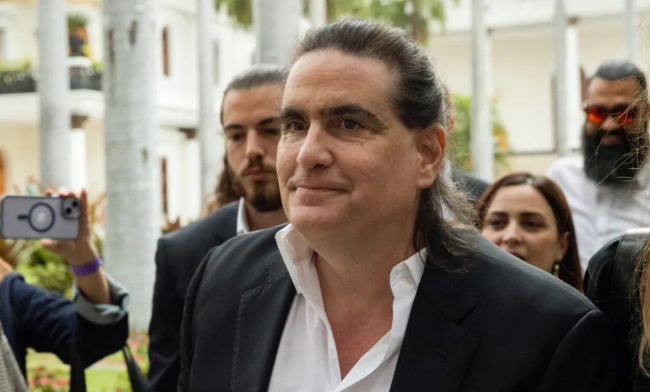 El juez Robert Scola, de la Corte Federal del Distrito Sur de Florida, ordenó que se desestimaran los cargos contra Alex Saab, entre los que se destaca el lavado de activos. #FreeAlexSaab