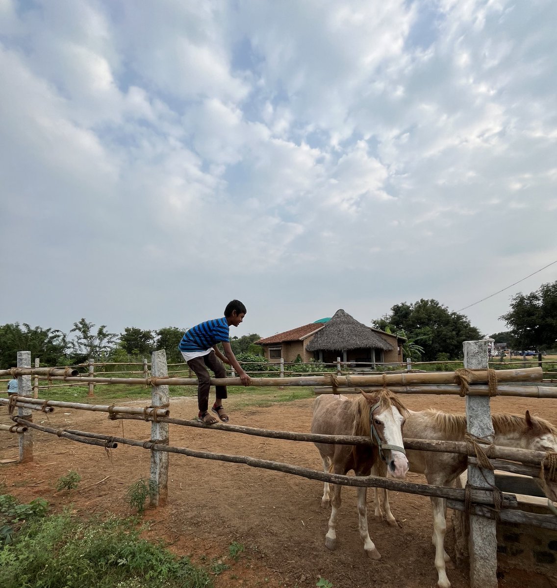 Recap of all the schools I visited this year:

1. Vidyakshetra, Bengaluru
2. Marudam Farm School, Thiruvanamalai 
3. Arivu, Mysore
4. Isai Ambalam, Auroville 
5. Riverside, Ahmedabad 
6. Mahatma Gandhi International School, Ahmedabad 

For easy reference 🧵👇🏾